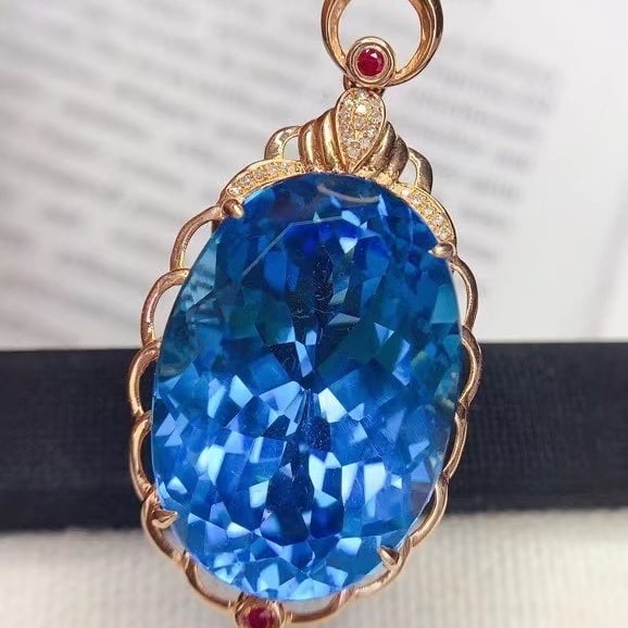 14k Gold 33 Ct Natural Topaz & Diamond Pendant( Without Chain ) - 4