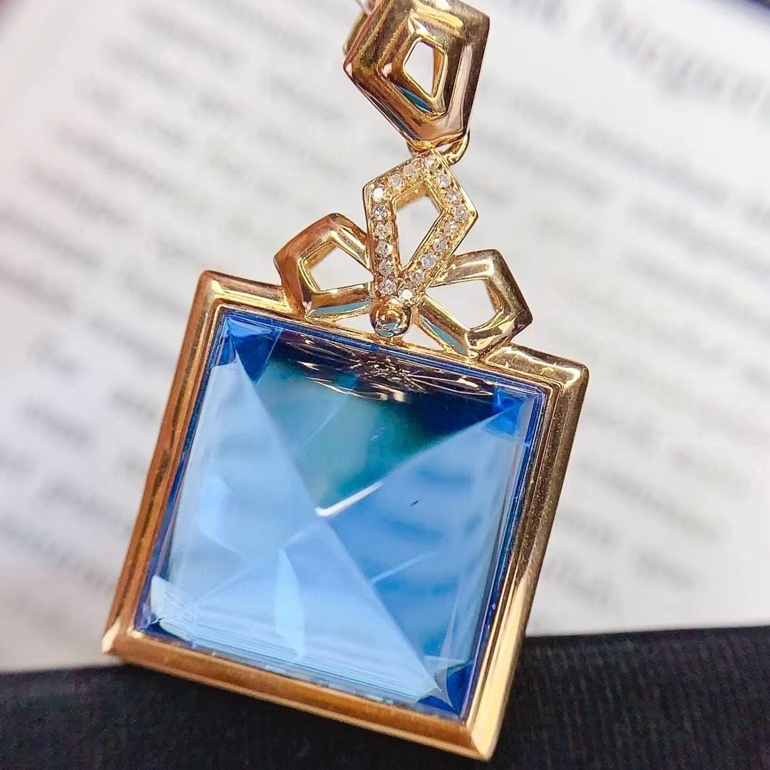 14k Gold 26.65 Ct Natural Topaz & Diamond Pendant( Without Chain ) - 3
