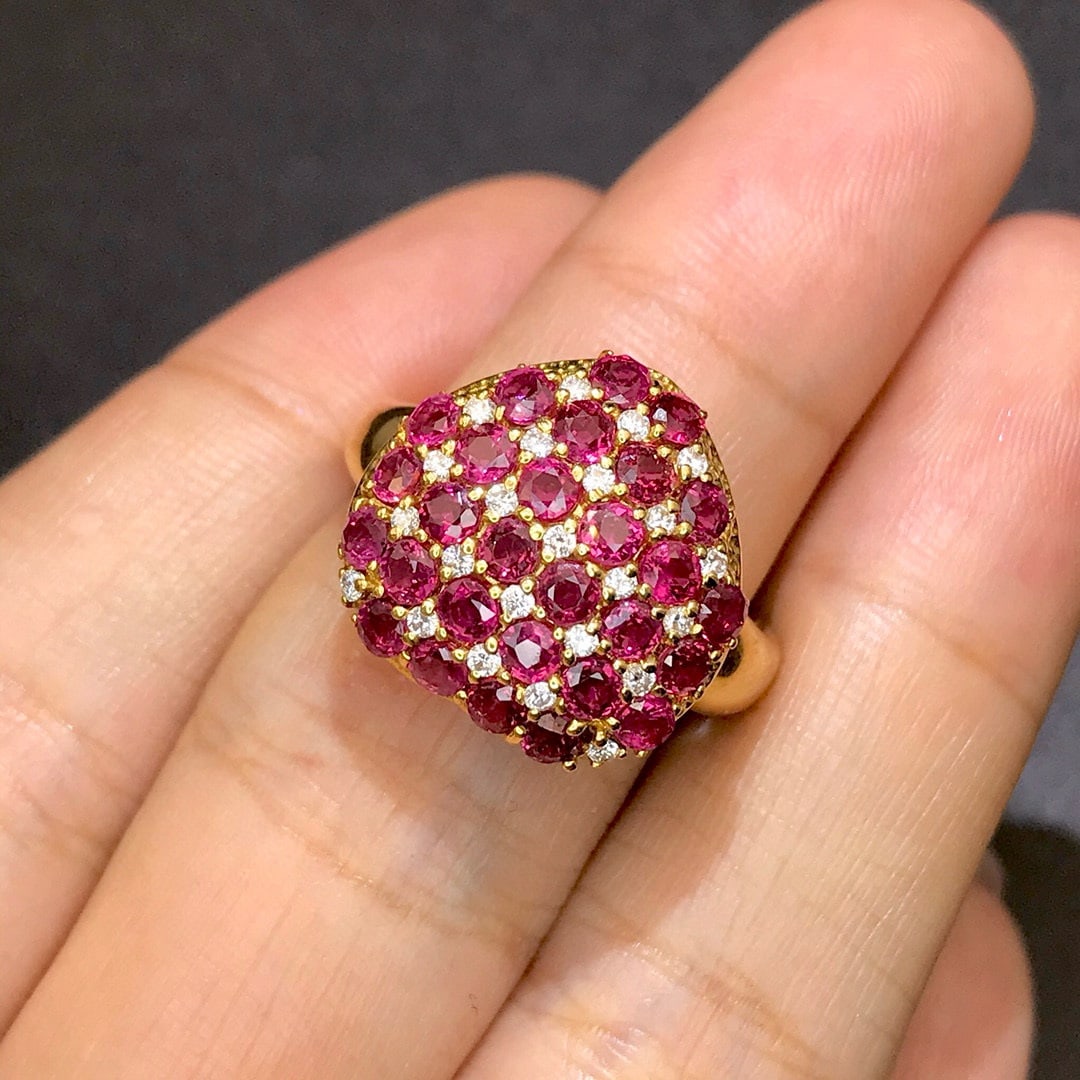 14k Gold 2.60 Ctw Natural Ruby & Diamond Ring: Ref:230994433 // gold content:14k gold // ring size:7. 25us // // main gemstone:ruby // shape:round // carat weight:2. 42ct // color:red // treatment:natural // cut grade:g // // adjacent gemstone 2 :