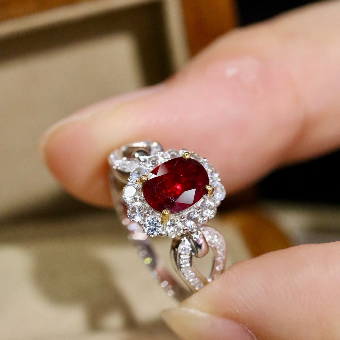14k Gold 1.03 Ctw Natural Ruby & Diamond Ring - 2