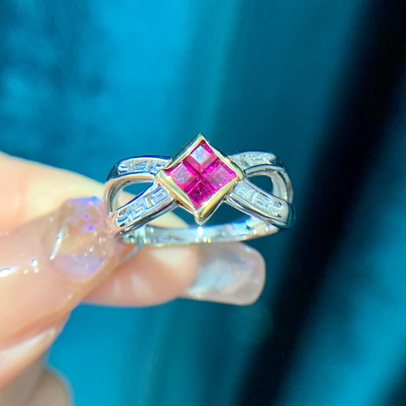 14k Gold 1.25 Ctw Natural Ruby & Diamond Ring - 3