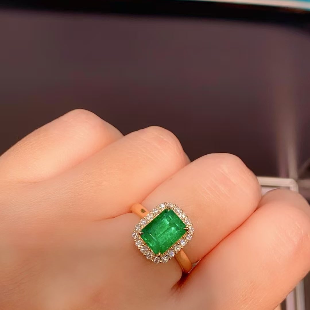 14k Gold 3.13 Ctw Vivid Green Natural Emerald & Diamond Ring - 5
