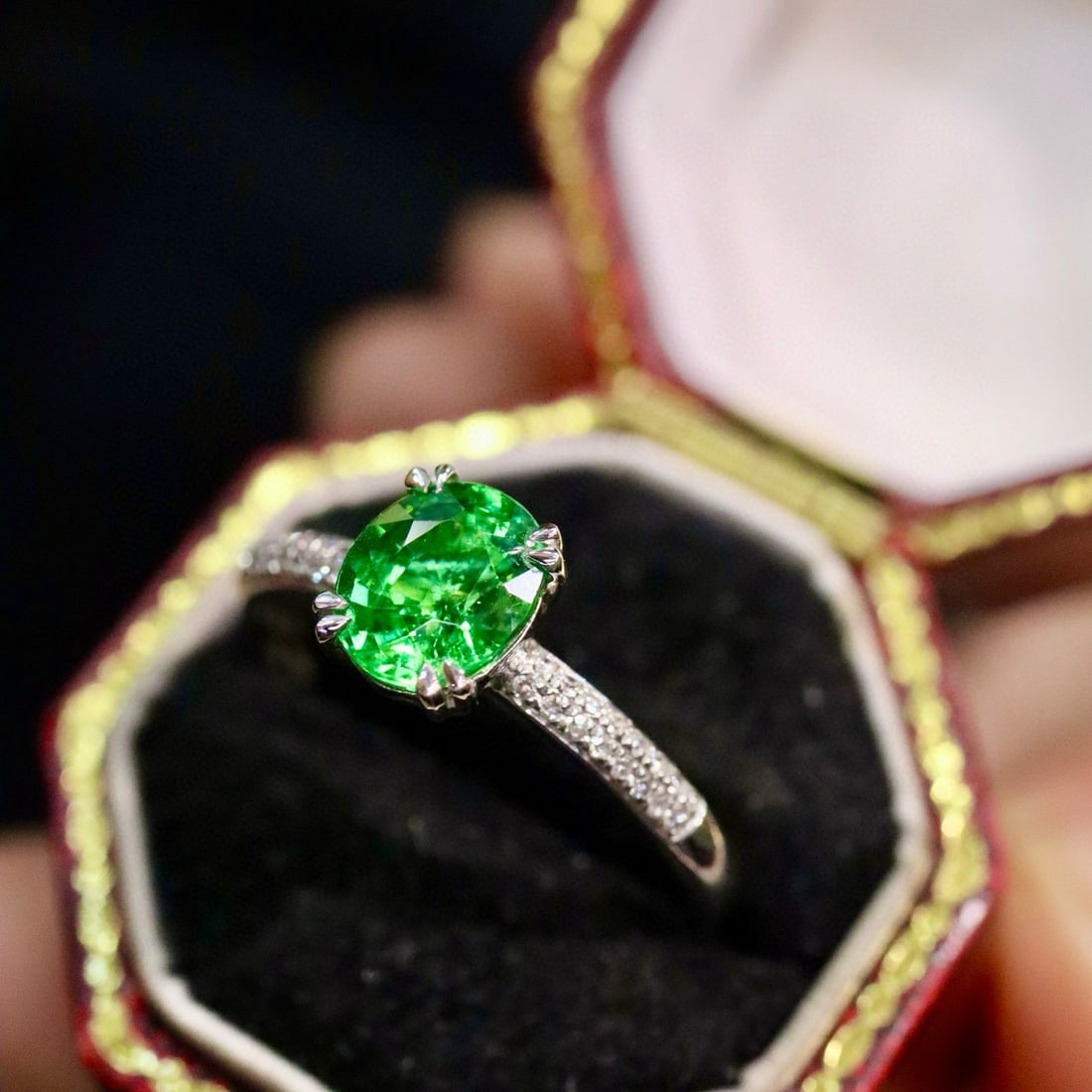 14k Gold 1.24 Ctw Vivid Green Natural Tsavorite & Diamond Ring - 2