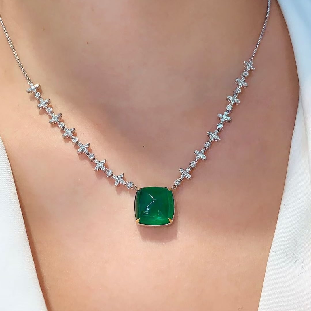 14k Gold 10.46 Ctw Vivid Green Natural Emerald & Diamond Necklace - 2