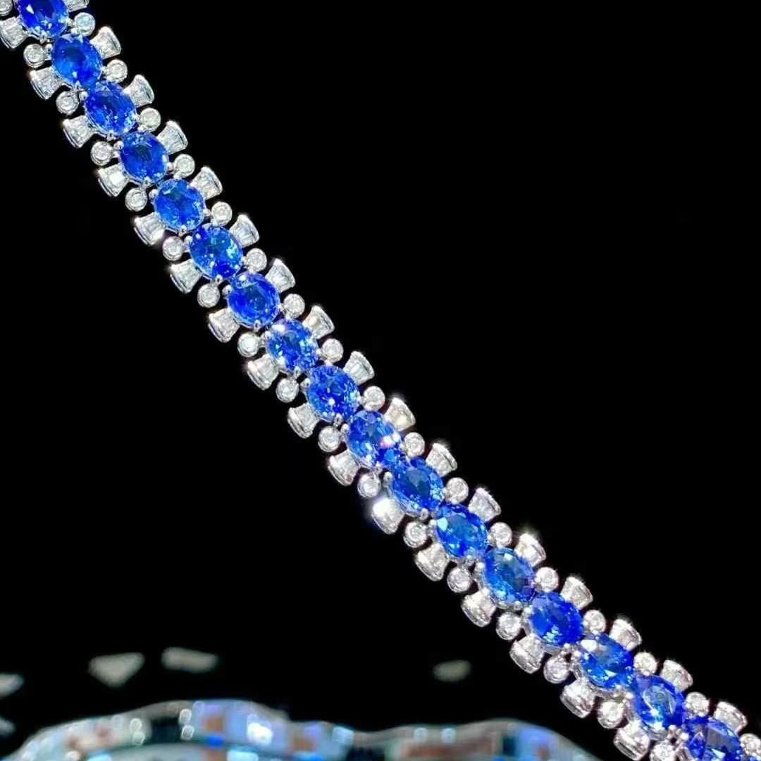 14k Gold 15.5 Ct Natural Sapphire & Diamond Bracelet: Ref:230995031 // gold content:14k gold // main gemstone:sapphire // shape:oval // carat weight:15. 5ct // color:blue // treatment:natural // // adjacent gemstone 2 : diamond // shape:multiply // clari