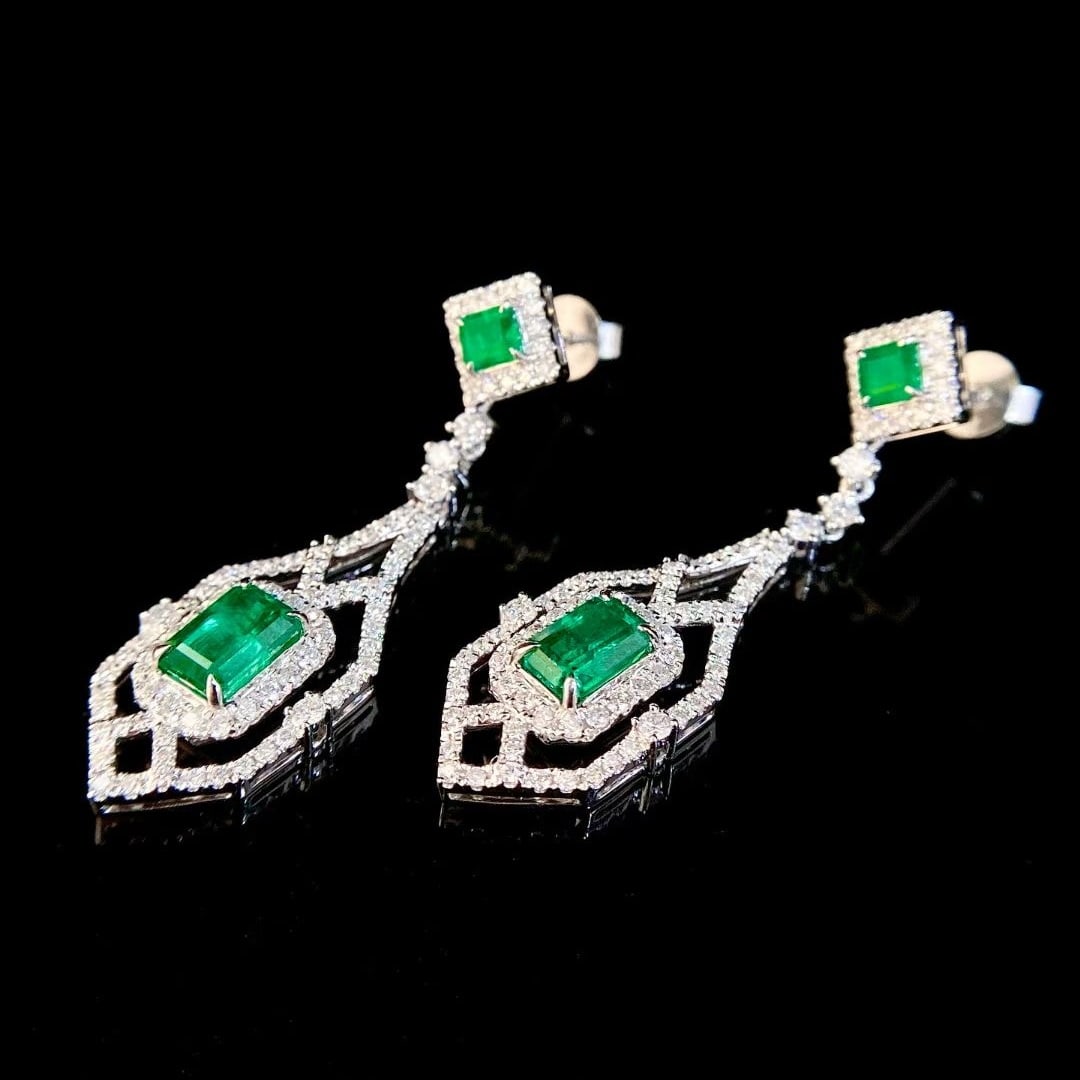14k Gold 2.33 Ctw Natural Emerald & Diamond Earrings - 2