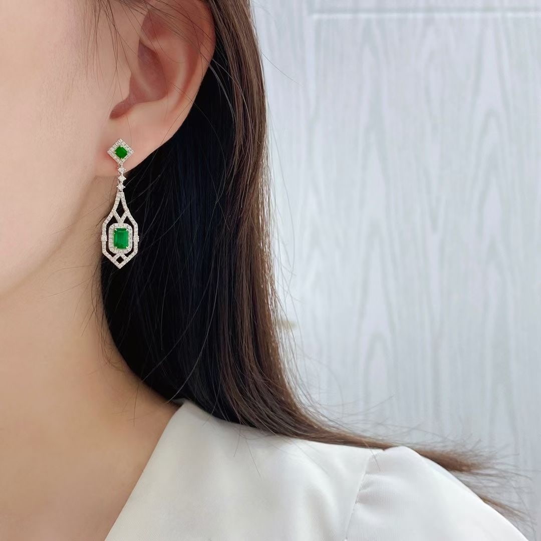 14k Gold 2.33 Ctw Natural Emerald & Diamond Earrings - 4