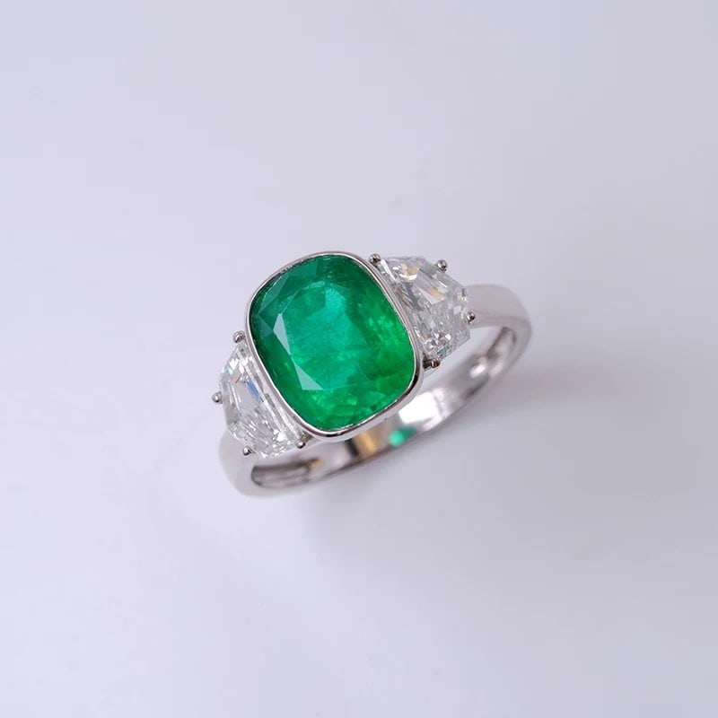 14k Gold 2.38 Ct Natural Emerald Ring - 3