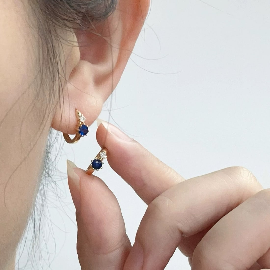 14k Gold 0.45 Ctw Natural Sapphire & Diamond Earrings - 4