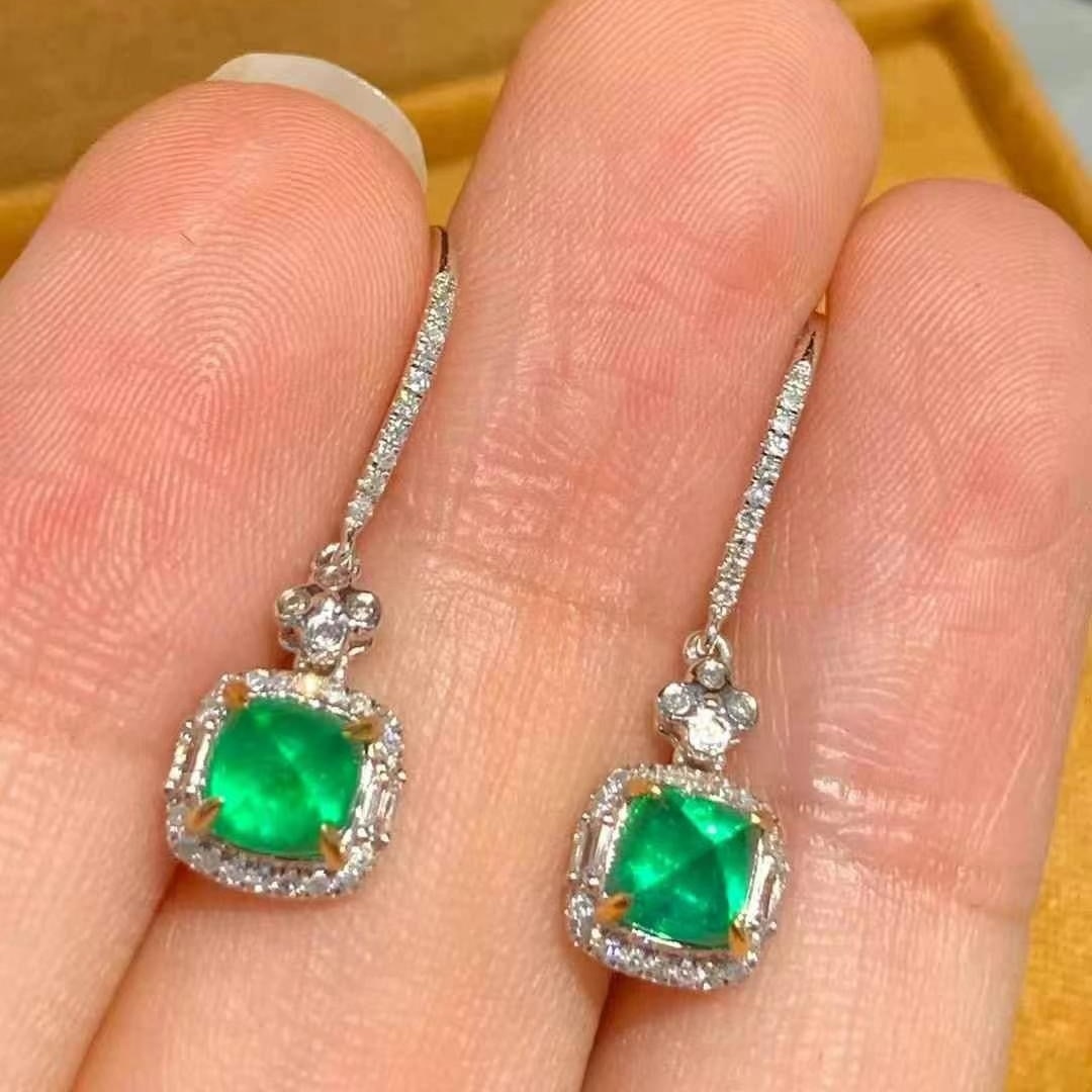 14k Gold 1.1 Ct Natural Emerald & Diamond Earrings - 4