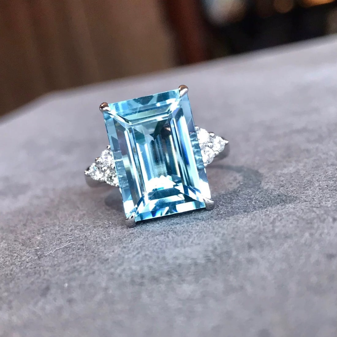 14k Gold 6 Ct Natural Aquamarine & Diamond Ring - 2