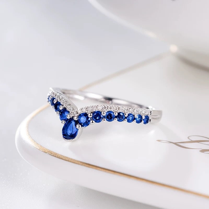 14k Gold 0.69 Ctw Natural Sapphire & Diamond Ring: Ref:230995061 // gold content:14k gold // ring size:7. 25us // // main gemstone:sapphire // shape:pear & round // carat weight:0. 6ct // color:blue // treatment:natural // // adjacent gemstone 2 : dia