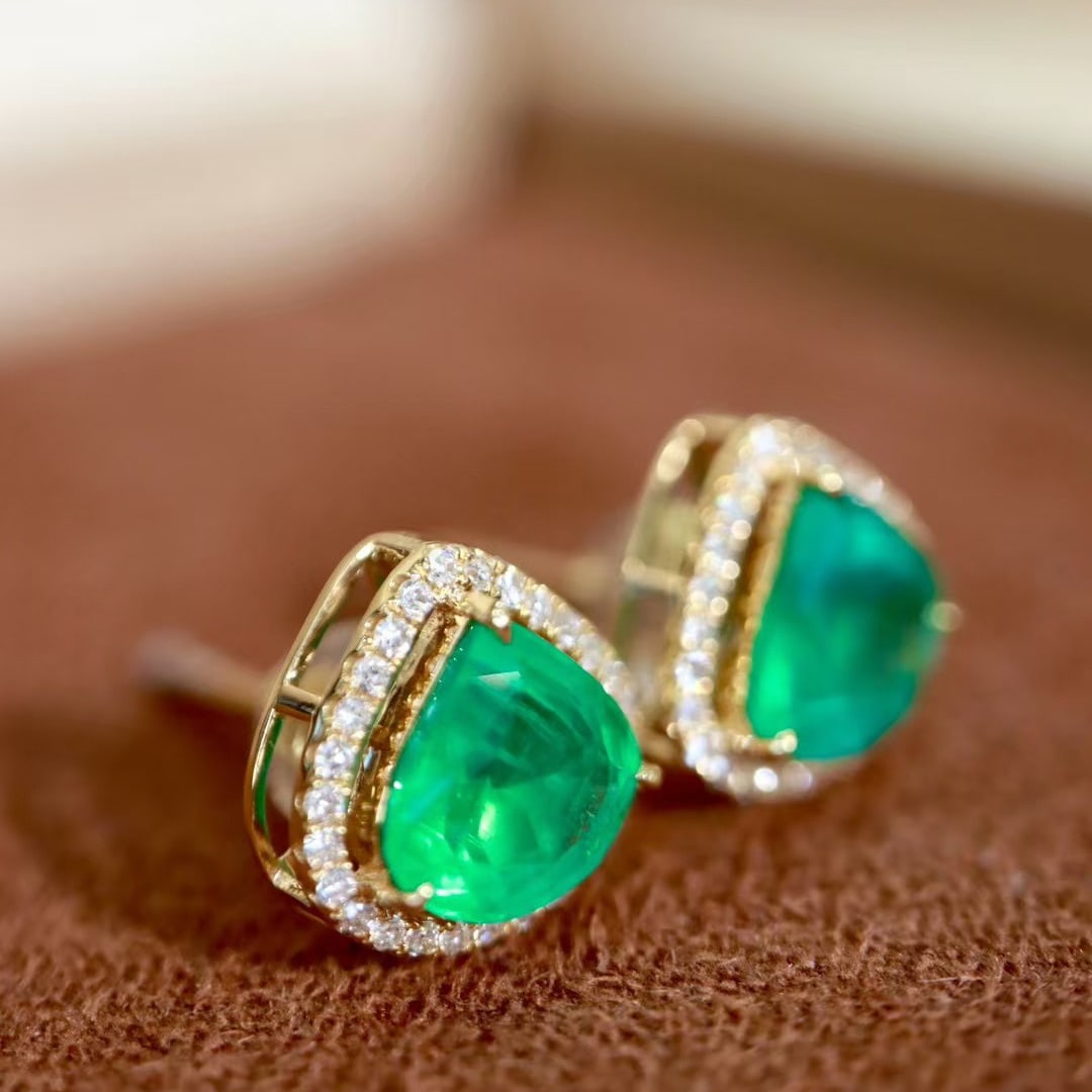 14k Gold 1.97 Ctw Natural Emerald & Diamond Earrings - 3