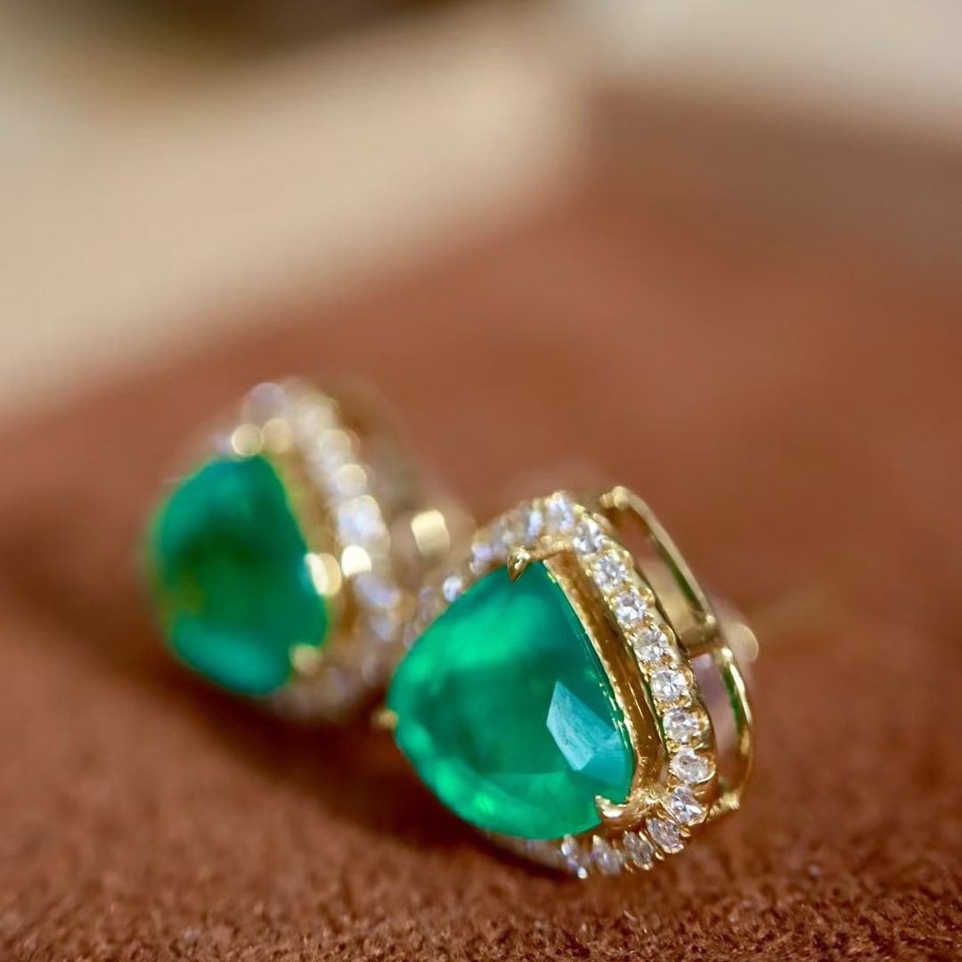 14k Gold 1.97 Ctw Natural Emerald & Diamond Earrings - 4