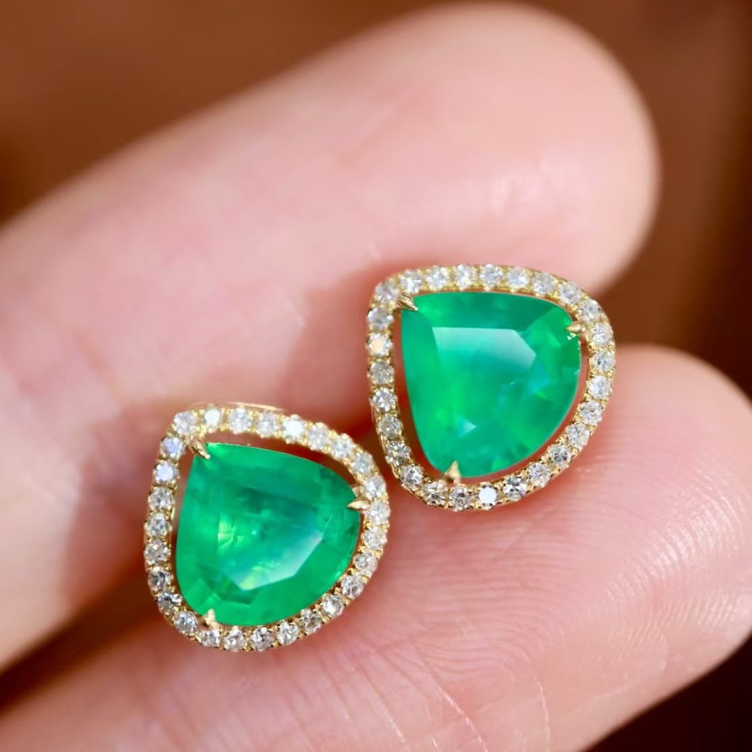 14k Gold 1.97 Ctw Natural Emerald & Diamond Earrings - 5
