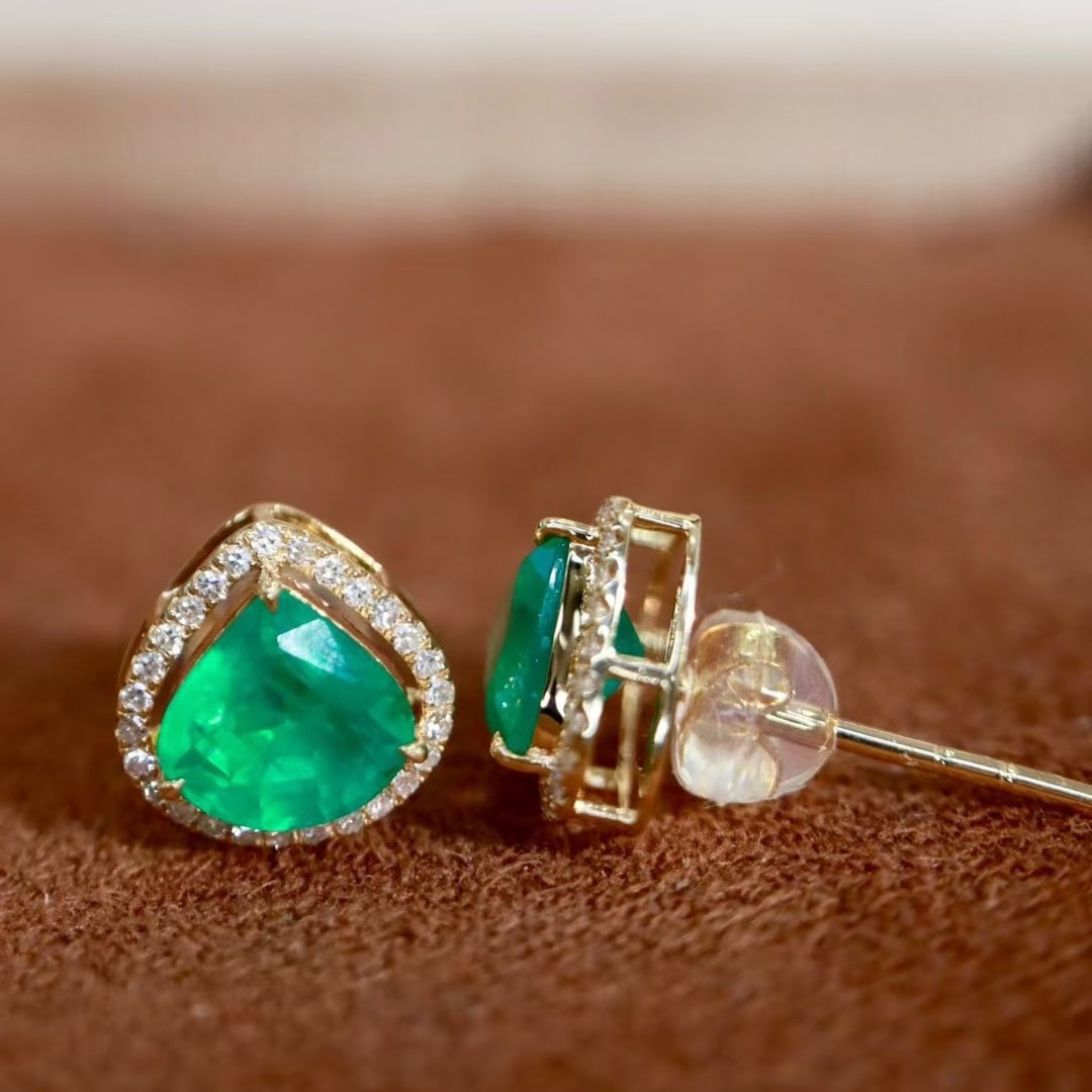 14k Gold 1.97 Ctw Natural Emerald & Diamond Earrings - 8