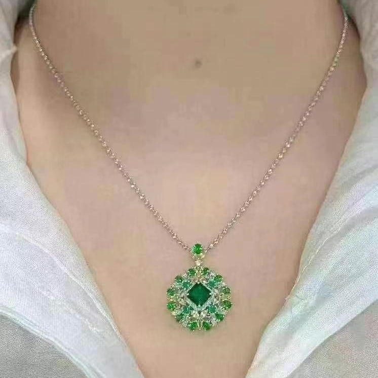 14k Gold 1.27 Ctw Natural Emerald & Diamond Pendant( Without Chain ) - 4