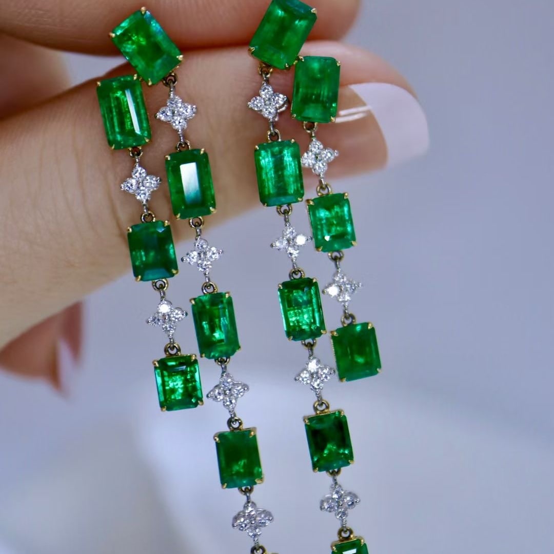 14k Gold 8.16 Ctw Natural Emerald & Diamond Earrings: Ref:230995087 // gold content:14k gold // main gemstone:emerald // shape:octagonal // carat weight:7. 58ct // color:green // treatment:natural // // adjacent gemstone 2 : diamond // shape:round // car