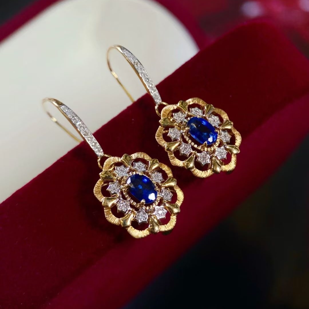14k Gold 0.62 Ctw Natural Sapphire & Diamond Earrings: Ref:230995088 // gold content:14k gold // main gemstone:sapphire // shape:oval // carat weight:0. 5ct // color:blue // treatment:natural // // adjacent gemstone 2 : diamond // shape:round // carat