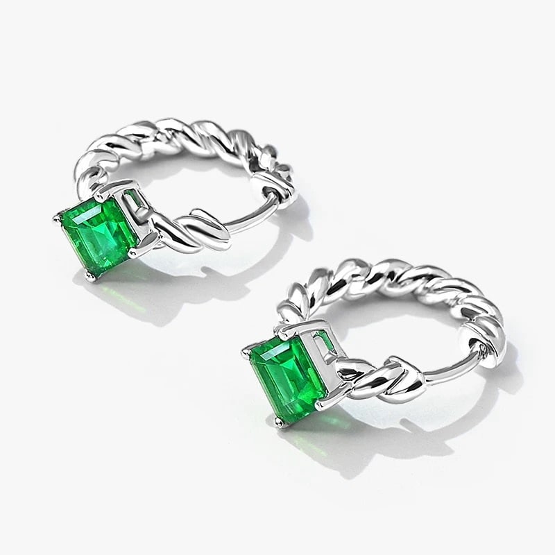 14k Gold 0.85 Ct Natural Emerald Earrings: Ref:230995090 // gold content:14k gold // main gemstone:emerald // shape:octagonal // carat weight:0. 85ct // color:green // treatment:natural // Condition: New Low Estimate: 4400.00 High Estimate: 66