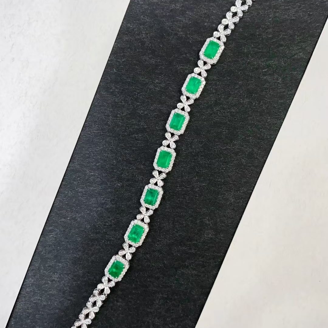 14k Gold 5.03 Ctw Natural Emerald & Diamond Bracelet - 3