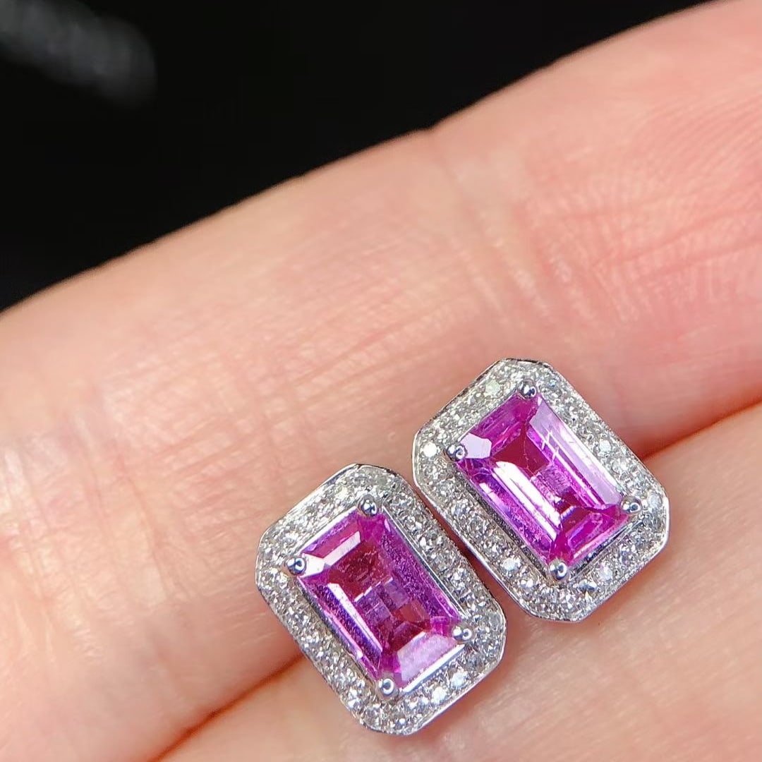 14k Gold 1.34 Ctw Natural Sapphire & Diamond Earrings: Ref:230995102 // gold content:14k gold // main gemstone:sapphire // shape:octagonal // carat weight:1. 18ct // color:purple // treatment:natural // // adjacent gemstone 2 : diamond // shape:round // c