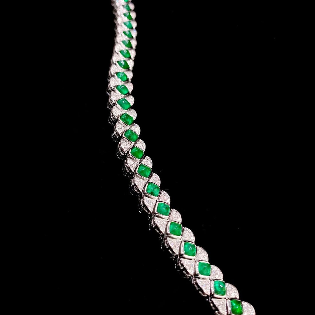 14k Gold 6.17 Ctw Natural Emerald & Diamond Bracelet - 5