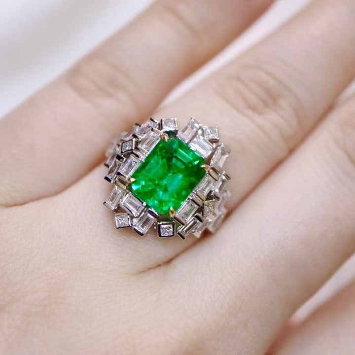 14k Gold 3.35 Ctw Natural Emerald & Diamond Ring - 5