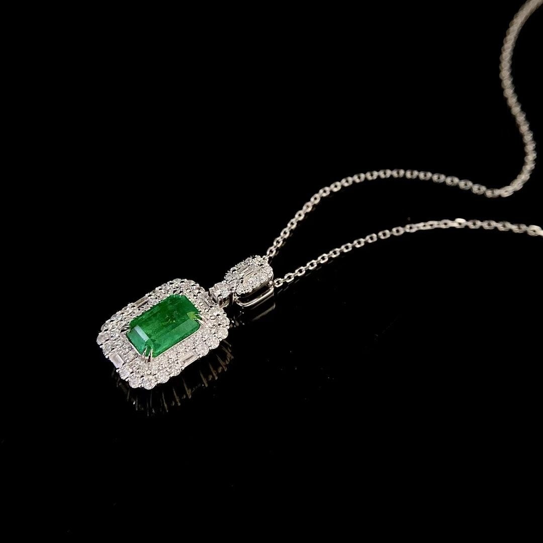 14k Gold 1.71 Ctw Natural Emerald & Diamond Pendant( Without Chain ) - 2