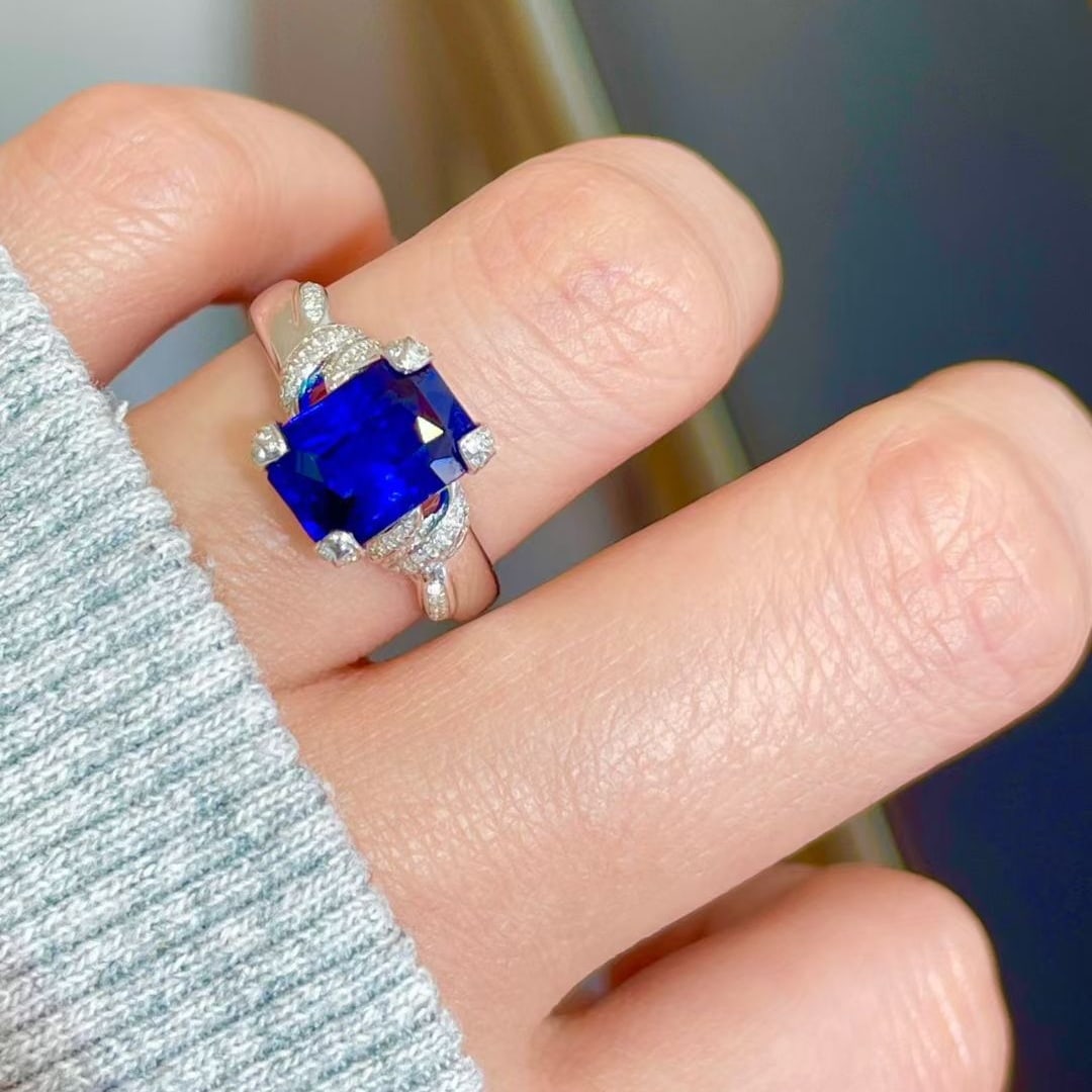 14k Gold 3.7 Ct Natural Sapphire & Diamond Ring - 5