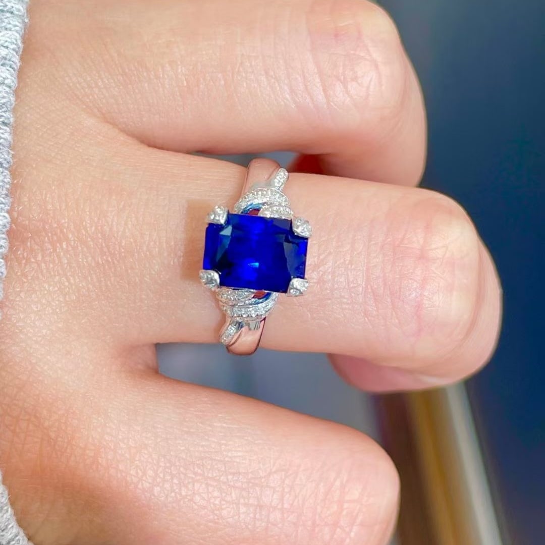 14k Gold 3.7 Ct Natural Sapphire & Diamond Ring - 6