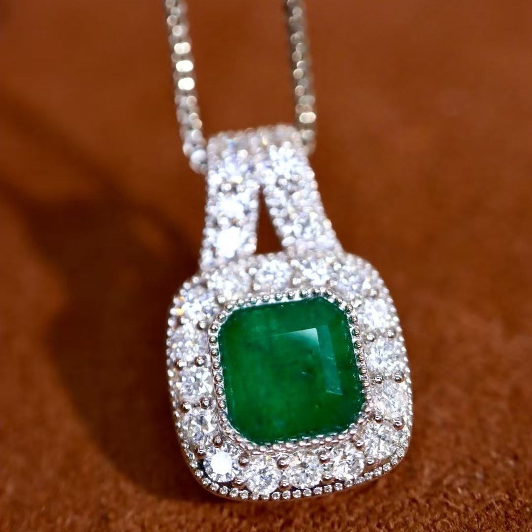 14k Gold 2.22 Ctw Natural Emerald & Diamond Pendant( Without Chain ) - 2
