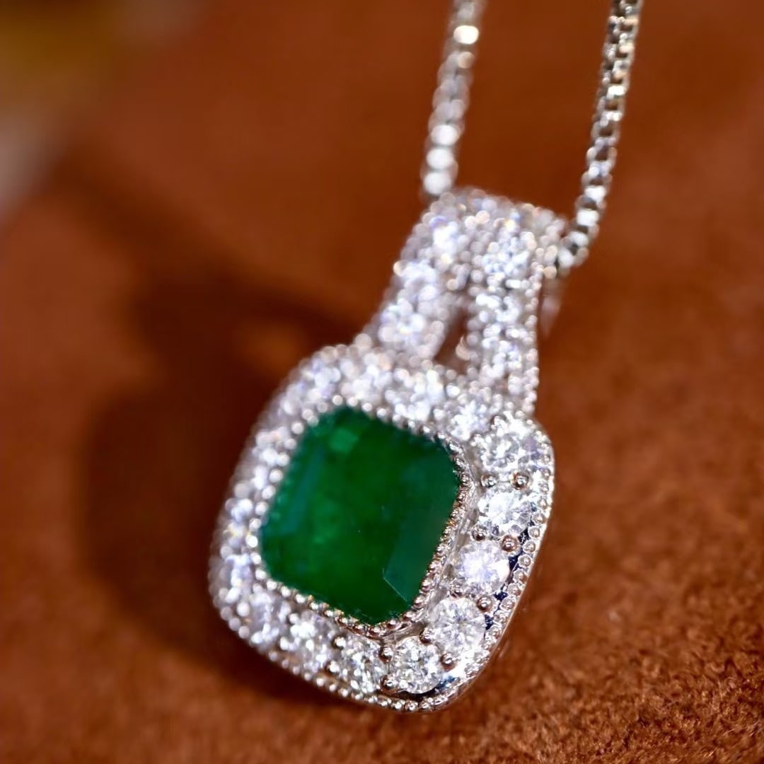 14k Gold 2.22 Ctw Natural Emerald & Diamond Pendant( Without Chain ) - 3