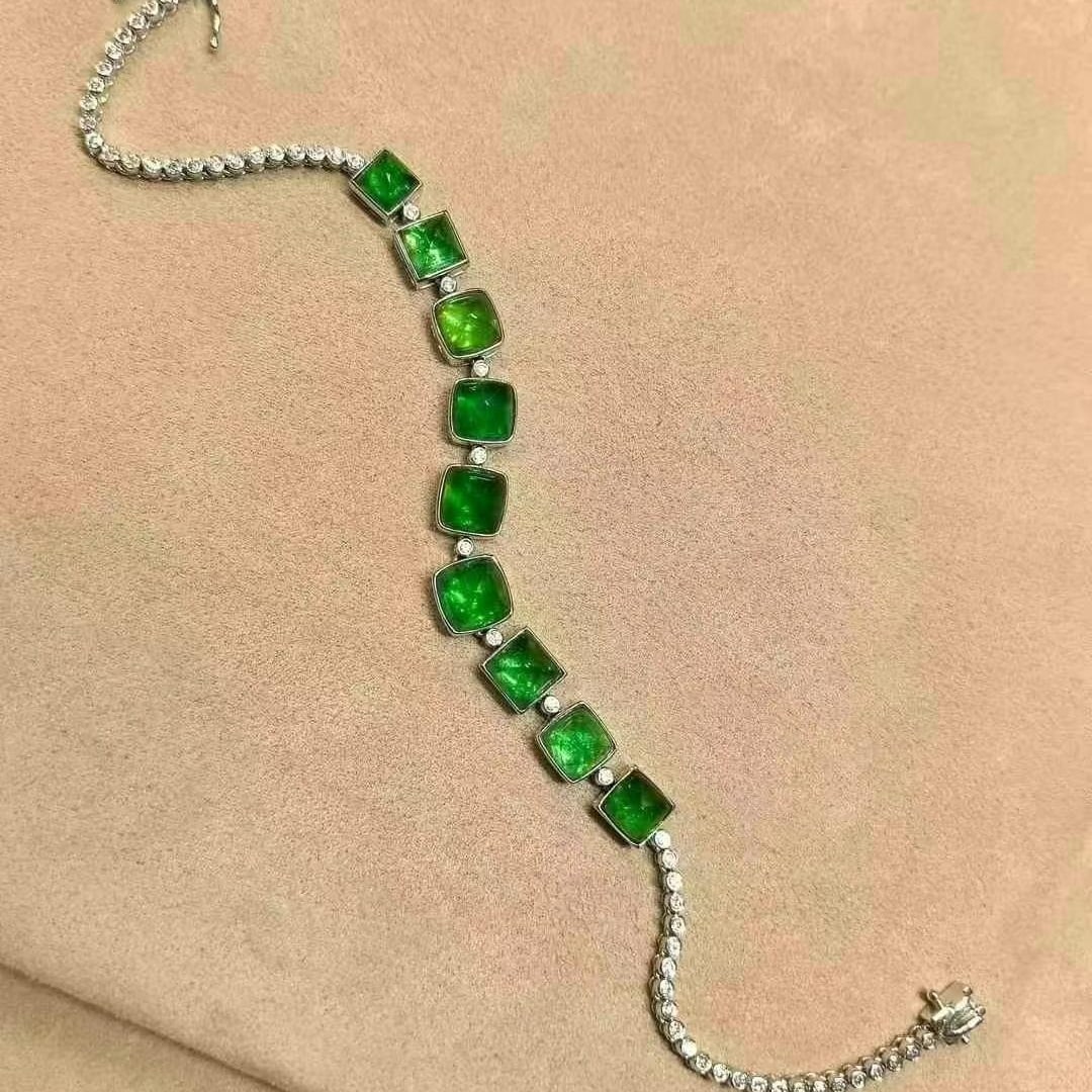 14k Gold 10.53 Ctw Natural Emerald & Diamond Bracelet - 3