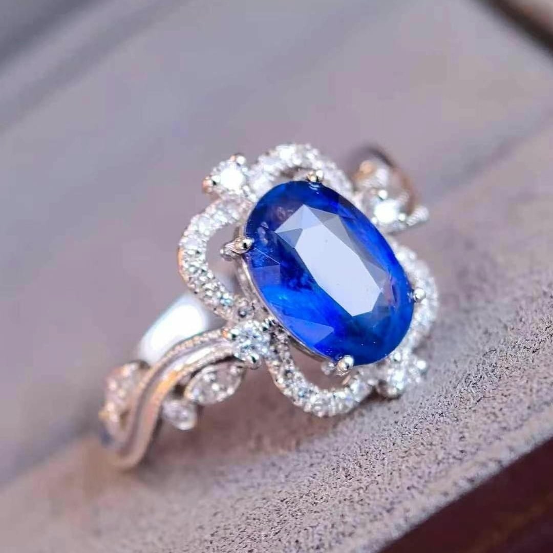 14k Gold 2.40 Ctw Natural Sapphire & Diamond Ring: Ref:230995132 // gold content:14k gold // ring size:7. 25us // // main gemstone:sapphire // shape:oval // carat weight:2. 18ct // color:blue // treatment:natural // // adjacent gemstone 2 : diamond //