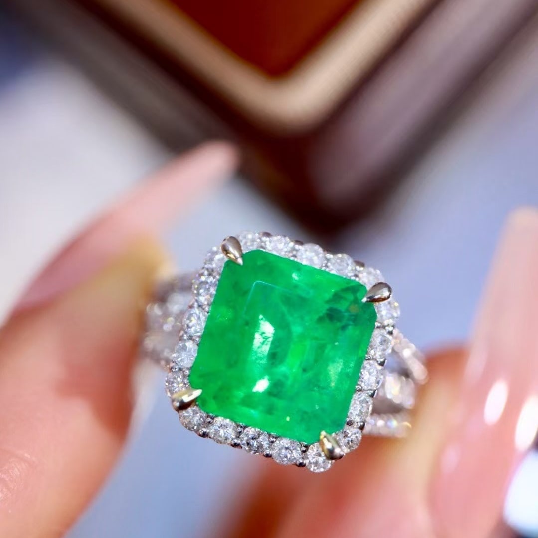 14k Gold 4.58 Ctw Natural Emerald & Diamond Ring - 2