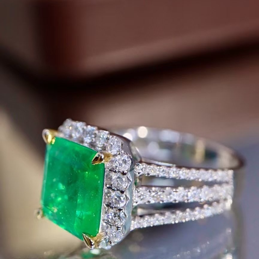 14k Gold 4.58 Ctw Natural Emerald & Diamond Ring - 6