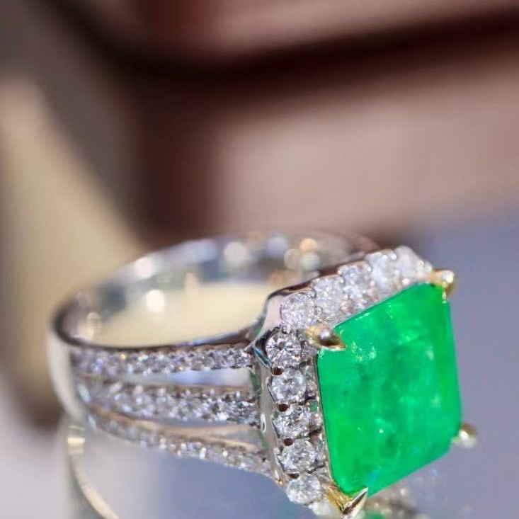 14k Gold 4.58 Ctw Natural Emerald & Diamond Ring - 7