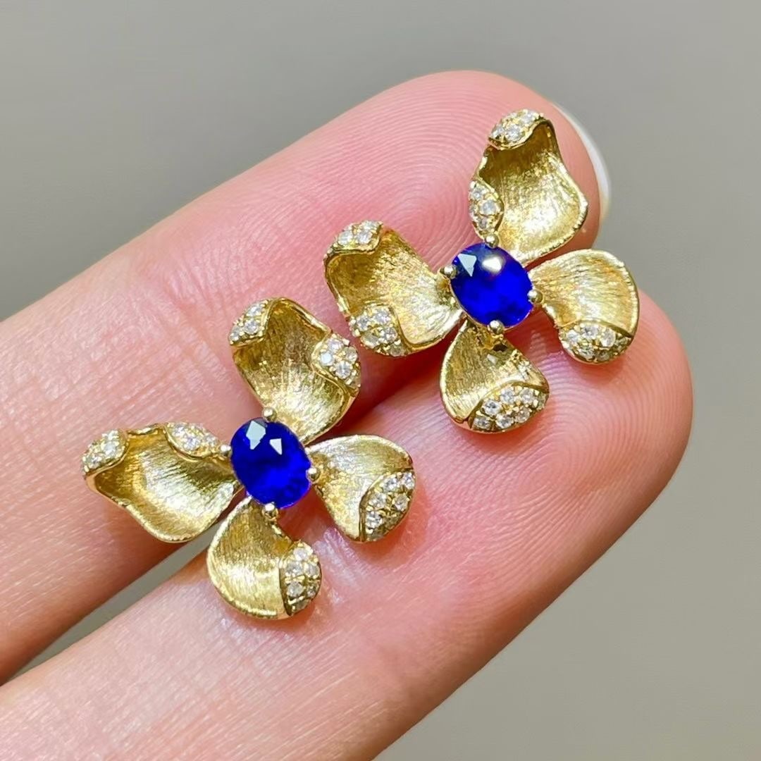 14k Gold 0.8 Ct Natural Sapphire & Diamond Earrings - 2