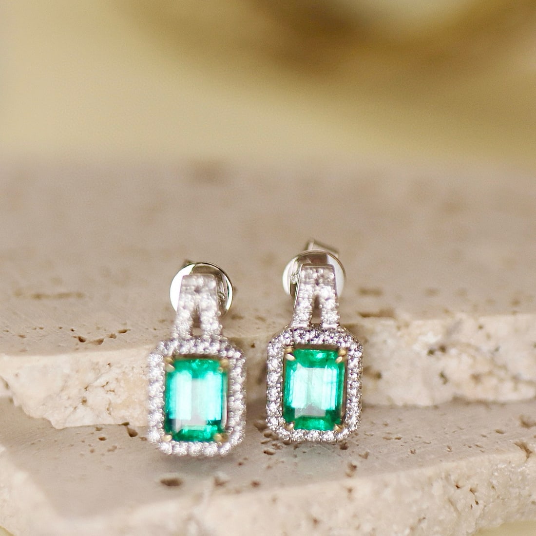 14k Gold 1.81 Ctw Natural Emerald & Diamond Earrings: Ref:230995145 // gold content:14k gold // main gemstone:emerald // shape:octagonal // carat weight:1. 48ct // color:green // treatment:natural // // adjacent gemstone 2 : diamond // shape:round // car