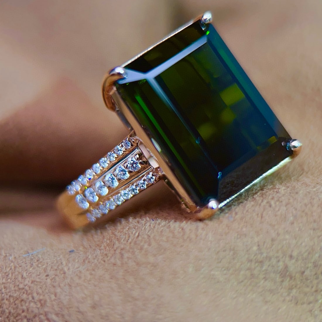 14k Gold 15.1 Ct Natural Tourmaline & Diamond Ring - 3