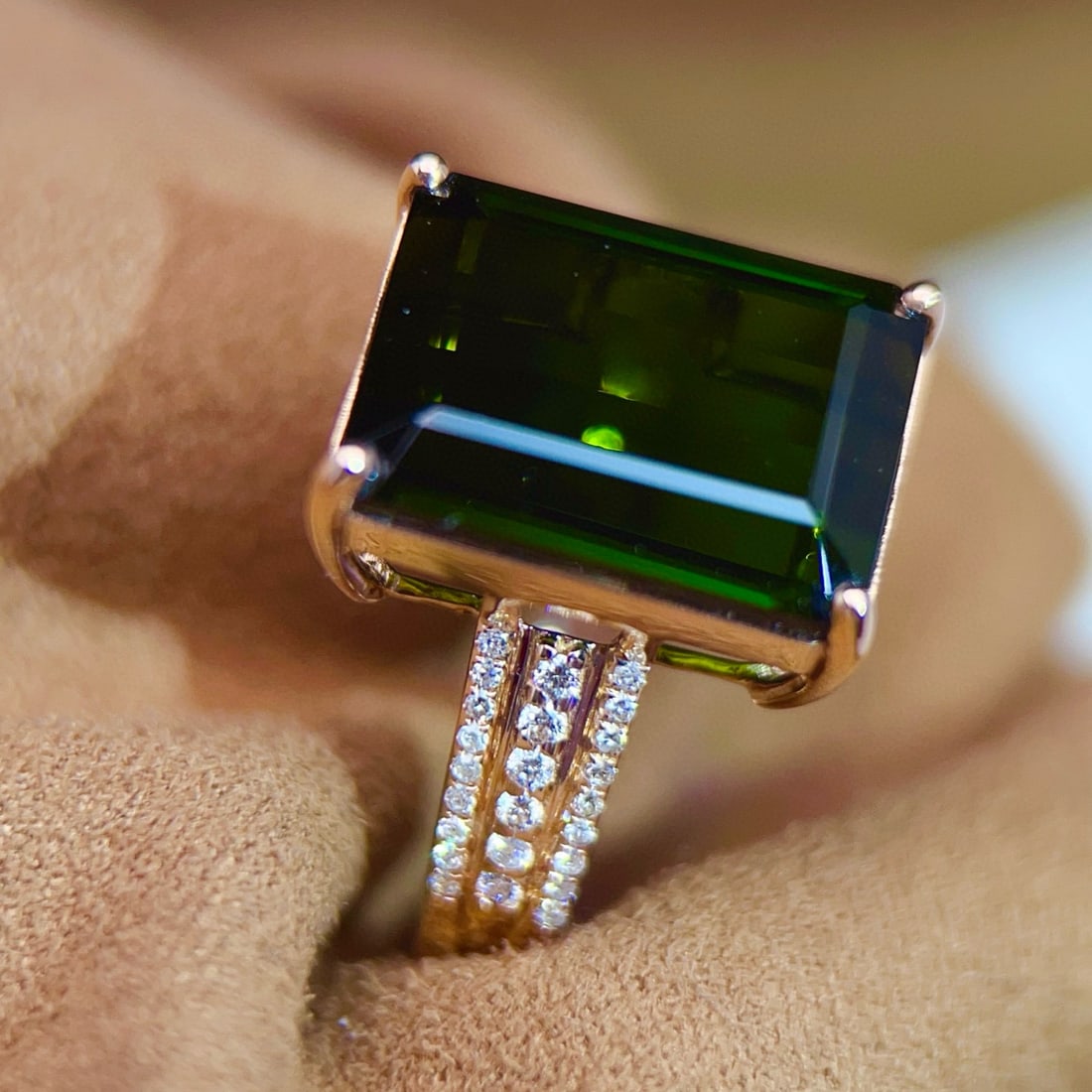 14k Gold 15.1 Ct Natural Tourmaline & Diamond Ring - 4