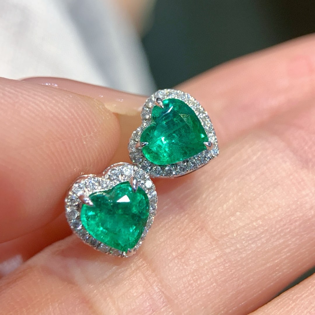 14k Gold 1.69 Ctw Natural Emerald & Diamond Earrings - 3