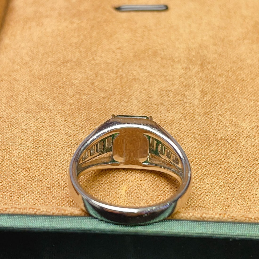 14k Gold 3.26 Ctw Natural Emerald & Diamond Ring - 5