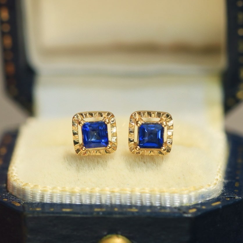 14k Gold 0.5 Ct Natural Sapphire Earrings: Ref:230995190 // gold content:14k gold // main gemstone:sapphire // shape:princess // carat weight:0. 5ct // color:blue // treatment:natural // Condition: New Low Estimate: 1100.00 High Estimate: