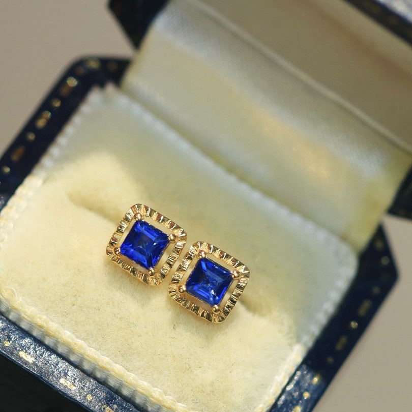 14k Gold 0.5 Ct Natural Sapphire Earrings - 5