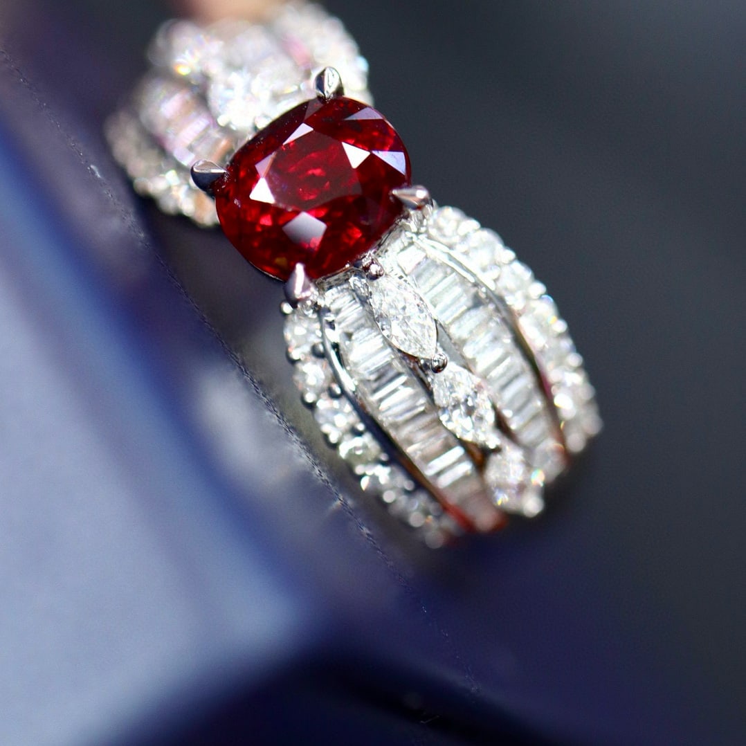14k Gold 1.75 Ctw Natural Ruby & Diamond Ring - 4