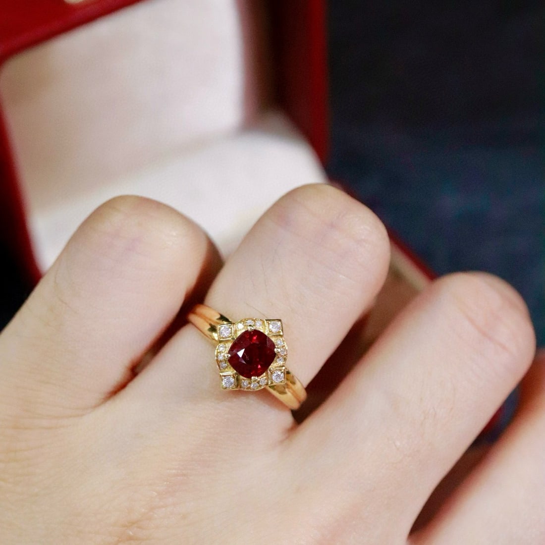 14k Gold 1.31 Ctw Natural Ruby & Diamond Ring - 6
