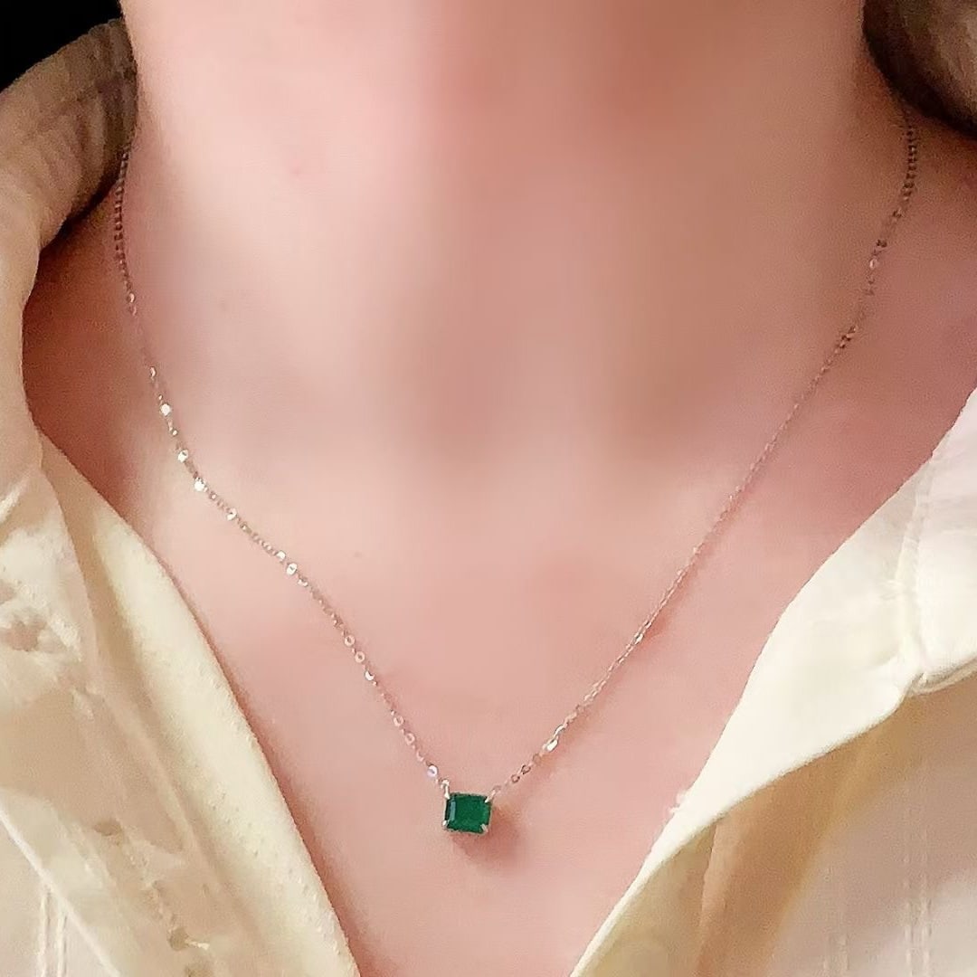 14k Gold 0.92 Ct Natural Emerald Necklace - 2