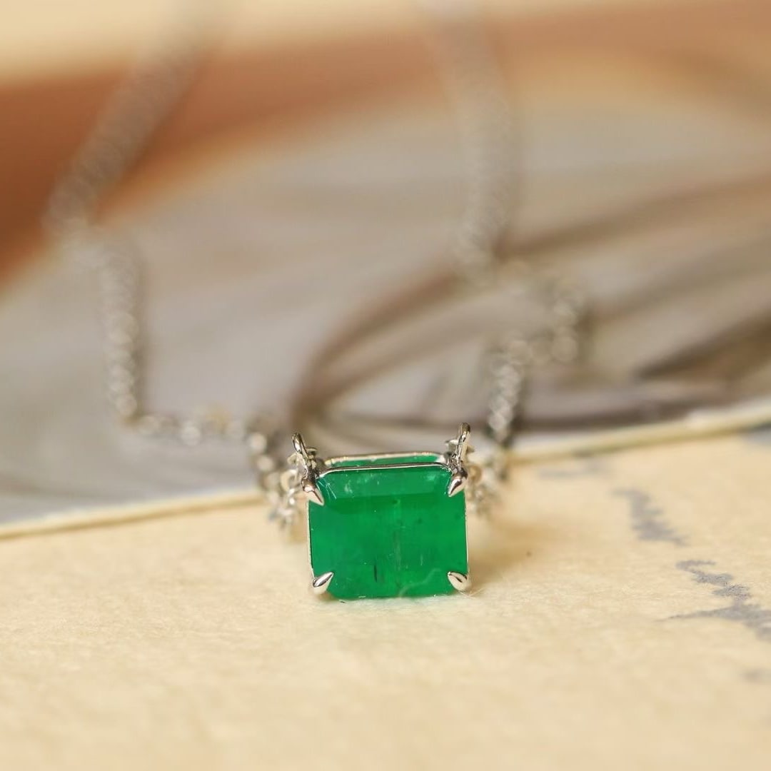 14k Gold 0.92 Ct Natural Emerald Necklace - 3